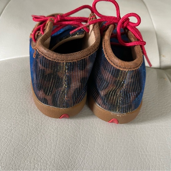 Twisted X toddler shoes size 8 shiny leopard print only worn for pictures - Picture 5 of 10
